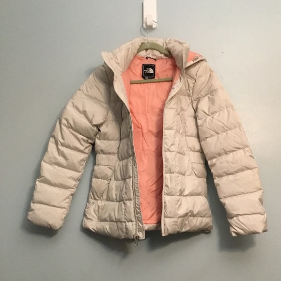 The North Face Women's Cream Puffer Jacket - Picture 11 of 16